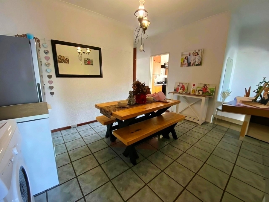 3 Bedroom Property for Sale in Bo Oakdale Western Cape